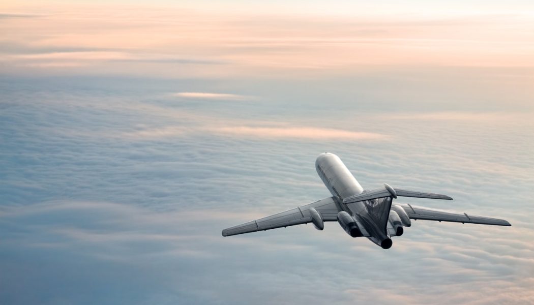 Pilots doze off at 37,000 feet and miss landing